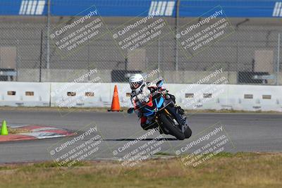 media/Nov-26-2022-Fastrack Riders (Sat) [[b001e85eef]]/Level 2/Session 3 Outside Turn 9/